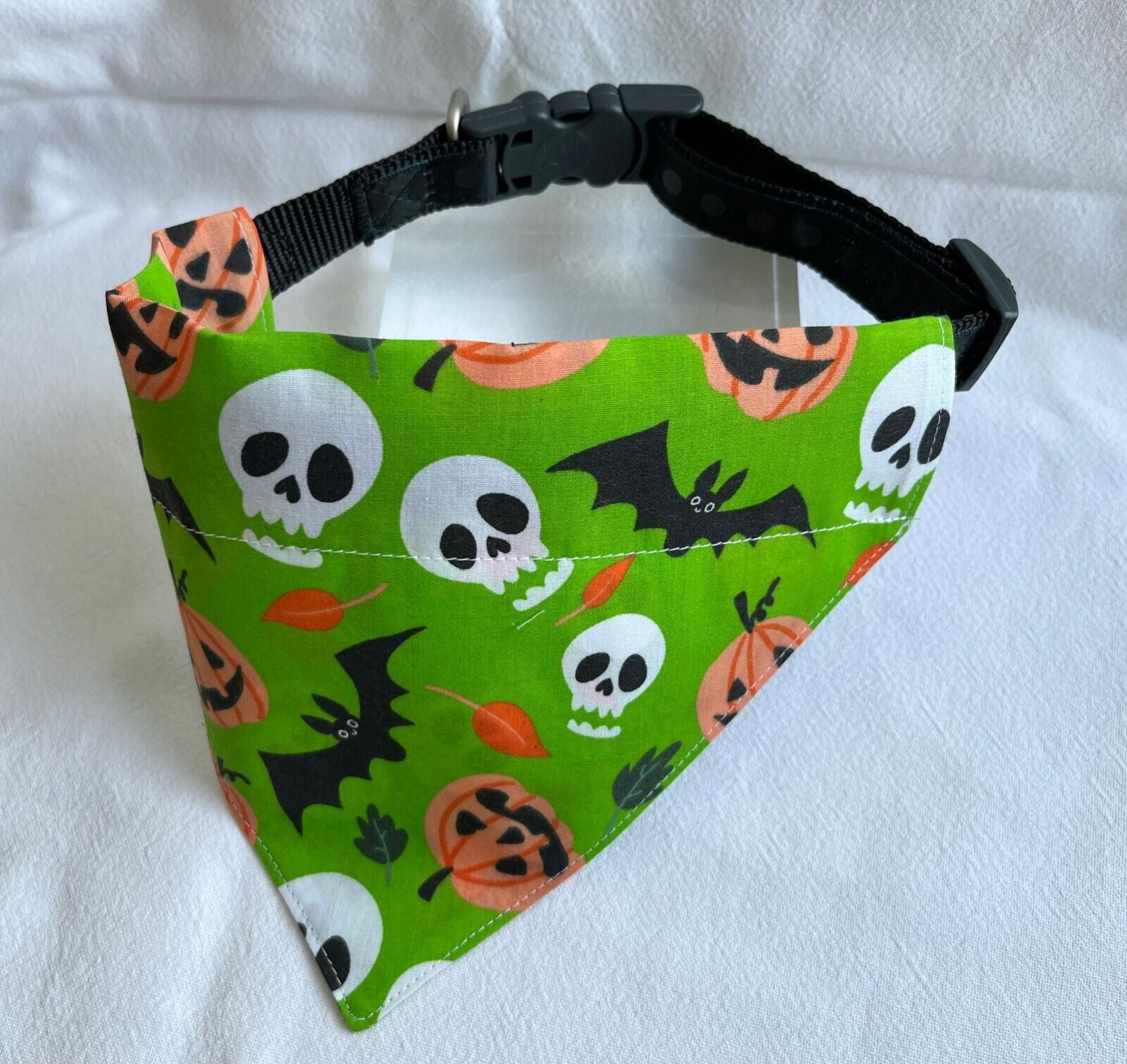 Supporting Charity Halloween Dog Bow & Bandana Handmade in UK. Multi Sizes